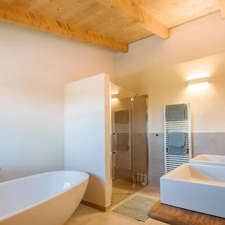 بيت للعطل Historic In Piedmont's Wine Country كوستيليولي دستي