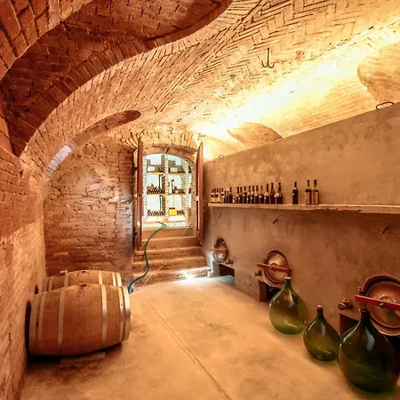 Historic In Piedmont's Wine Country بيت للعطل