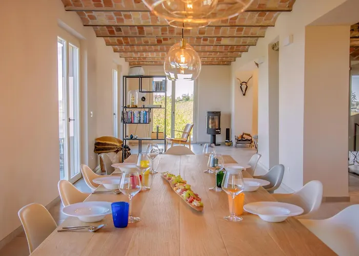 Historic In Piedmont's Wine Country Costigliole d'Asti