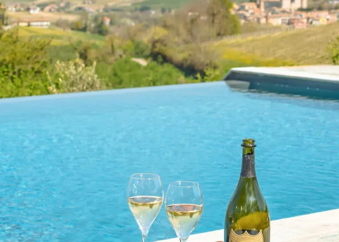 Historic In Piedmont's Wine Country Costigliole d'Asti
