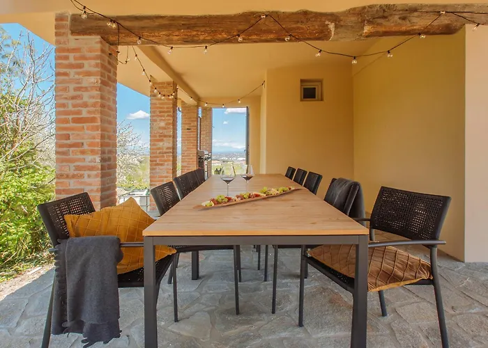 Historic In Piedmont's Wine Country Feriehus