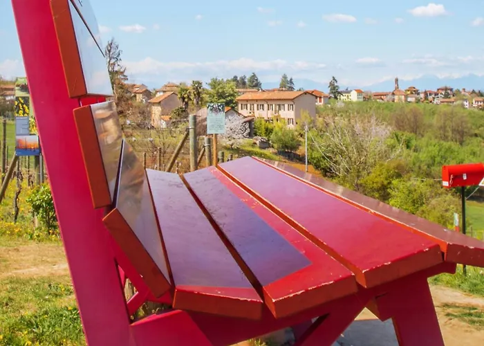 Historic In Piedmont's Wine Country * Costigliole d'Asti