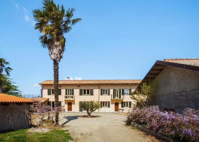 Feriehus Historic In Piedmont's Wine Country *